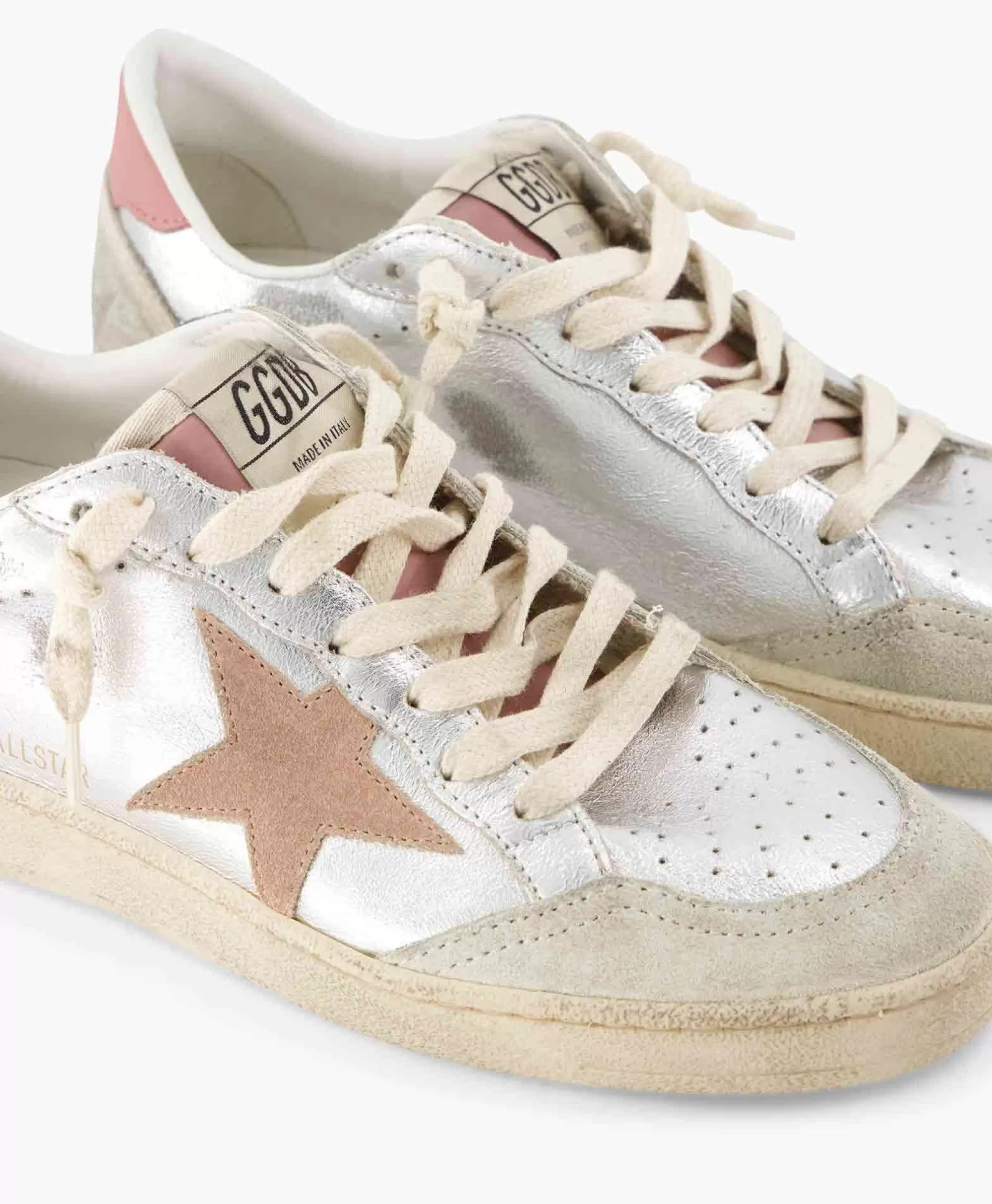 Scarpe da Ginnastica Golden Goose Ballstar - Pelle Scamosciata Lavata con Dettaglio Laminato e Inserti Stellari Argentati