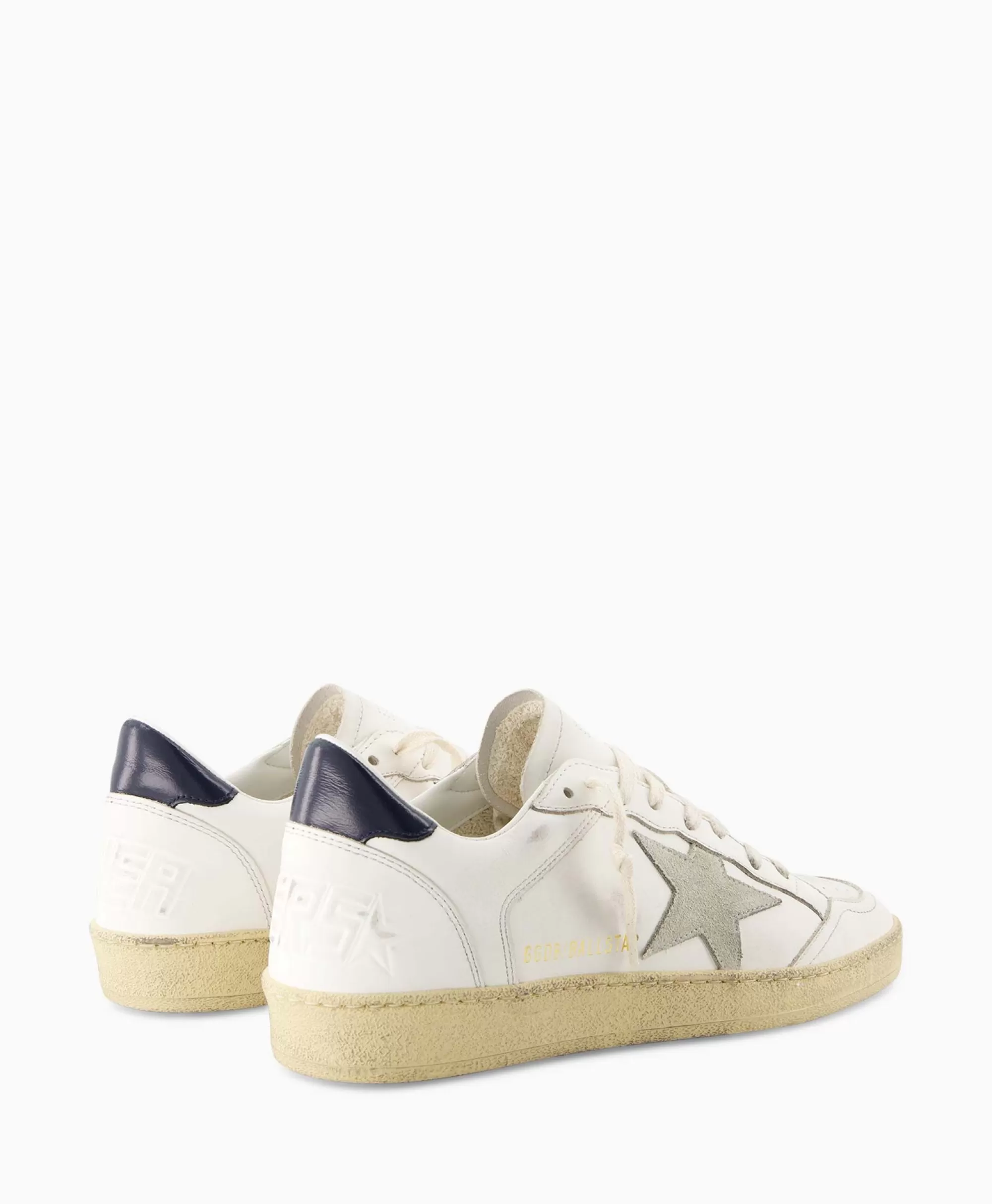 Golden Goose Ballstar Scarpa Sportiva in Pelle con Stelline Rifinite - Tomaia in Pelle Scamosciata e Dettagli Lucidi Bianco Avorio