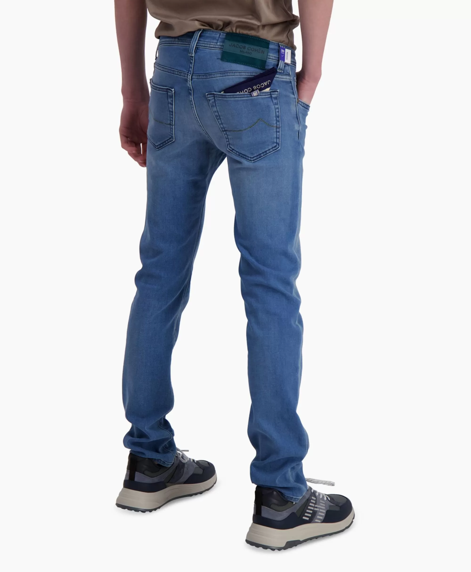 Jeans Jacob Cohen Uomo Nick - 5 Tasche Blu Scuro, Taglio Super Slim Fit Stretto