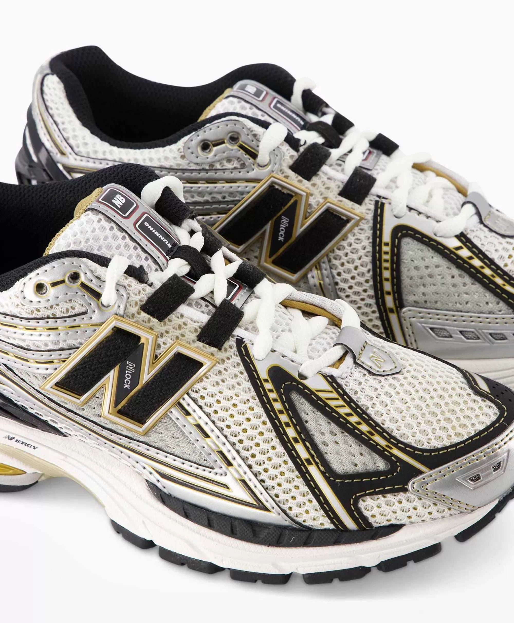 New Balance 1906 Uomo - Scarpe Sportive Antracite, Design Retro con Ammortizzazione Premium per Stile e Comfort Quotidiano