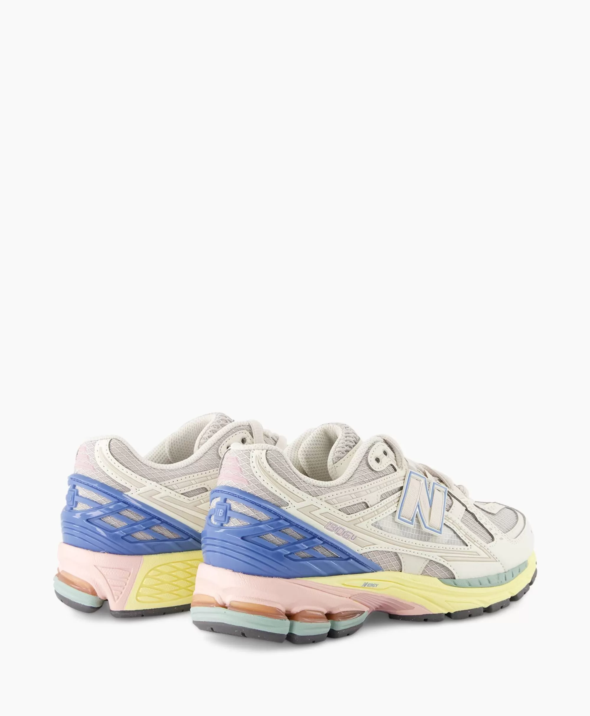 New Balance 1906R Uomo - Scarpe Sportive Retro con Tonalità Ecru e Design Cushioned per Massimo Conforto