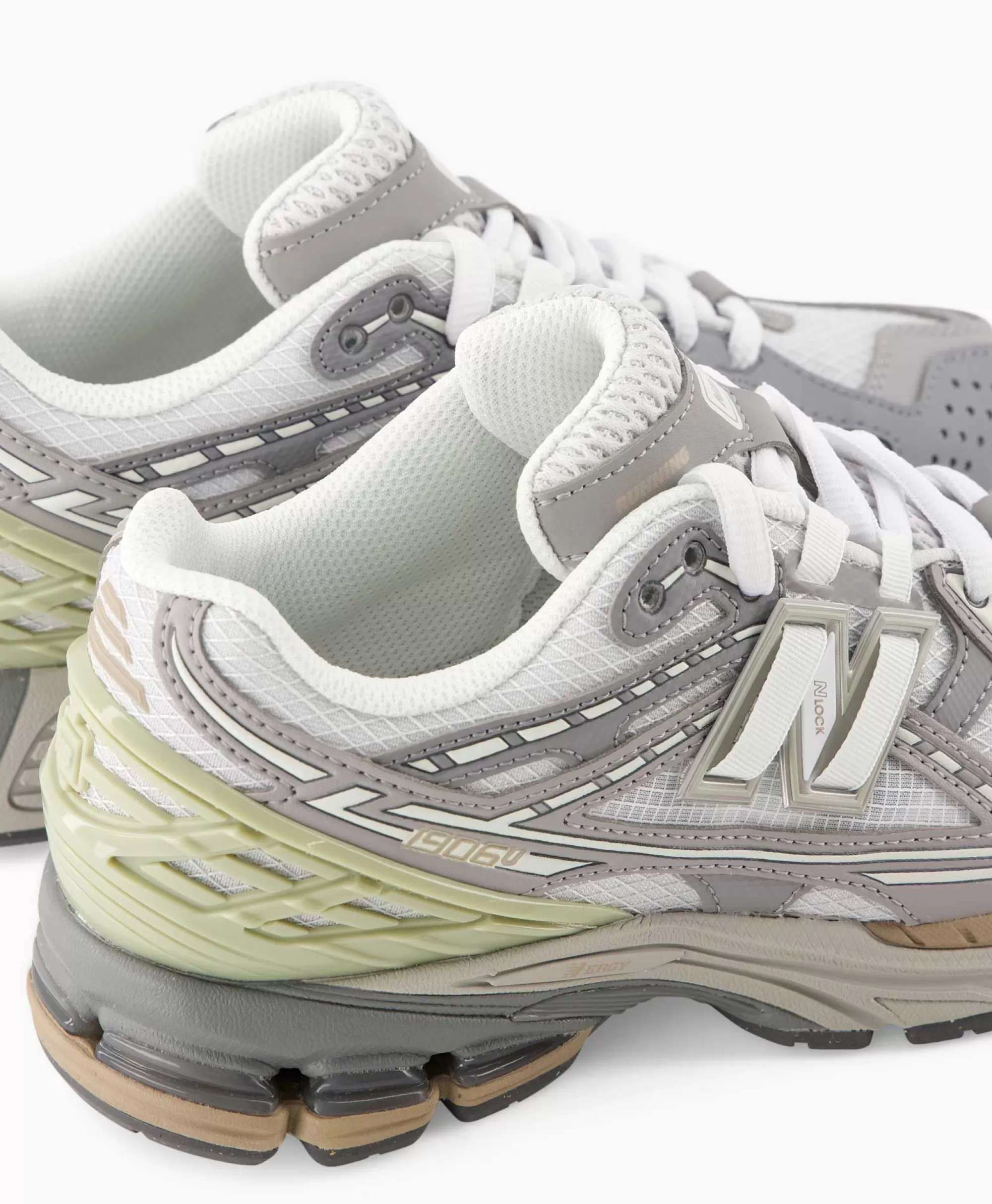 New Balance 1906 - Scarpe Sportive Modello Classico in Grigio Antracite con Design Moderno e Suola Ammortizzata