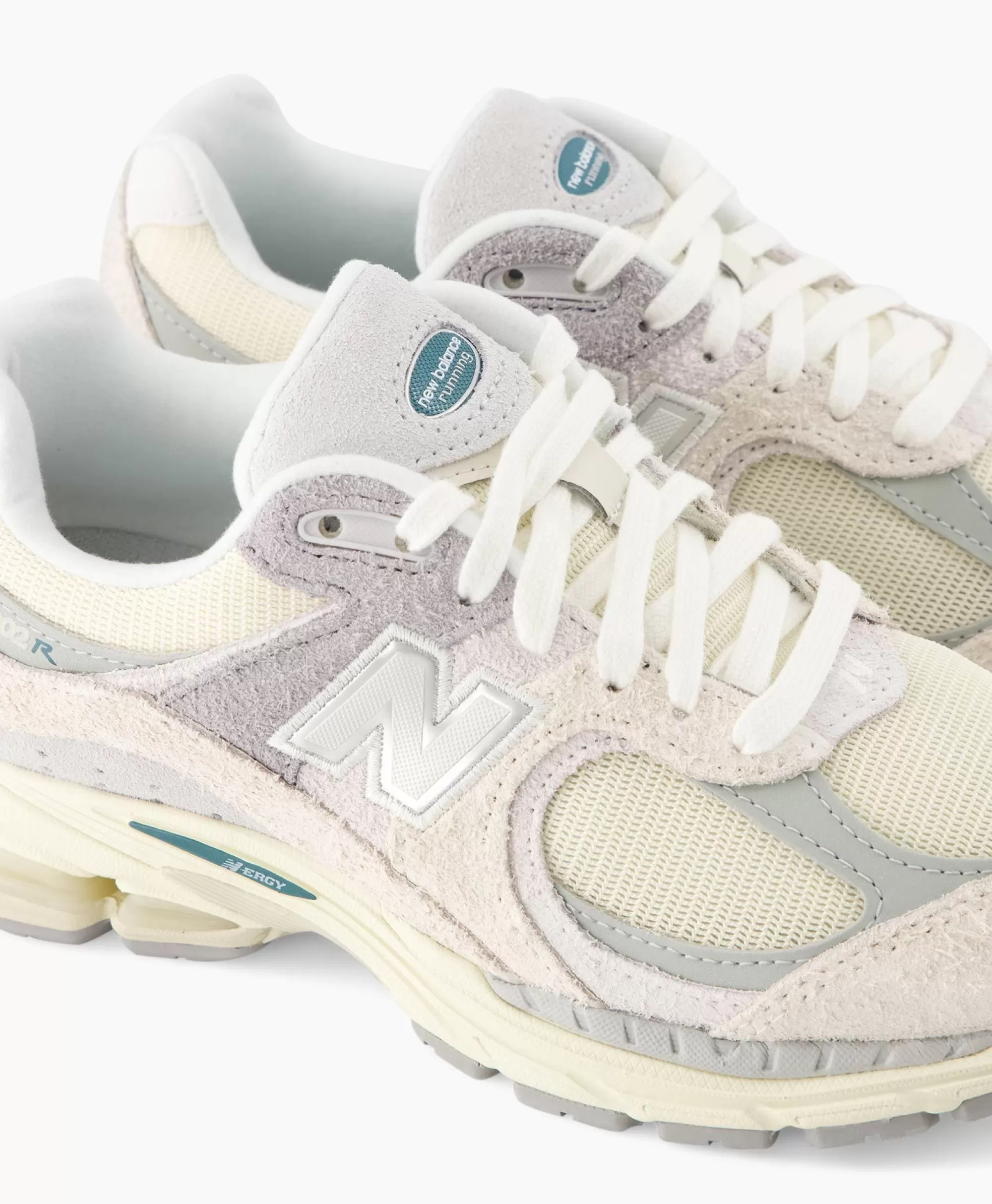 Scarpa New Balance 2002R Edizione Limitata - Bianco Rotto con Design Ergonomico, Calzatura Sportiva Unisex per Massima Comodità