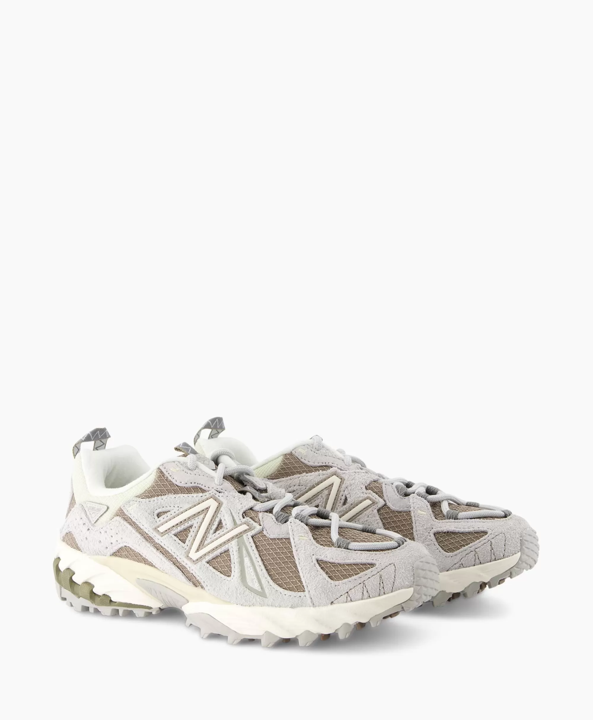 New Balance 610 Scarpe Sportive Unisex - Sneakers Comode in Tonalità Grigio Antracite, Modello 610 per Stile Casual e Sportivo, Perfette per ogni occasione