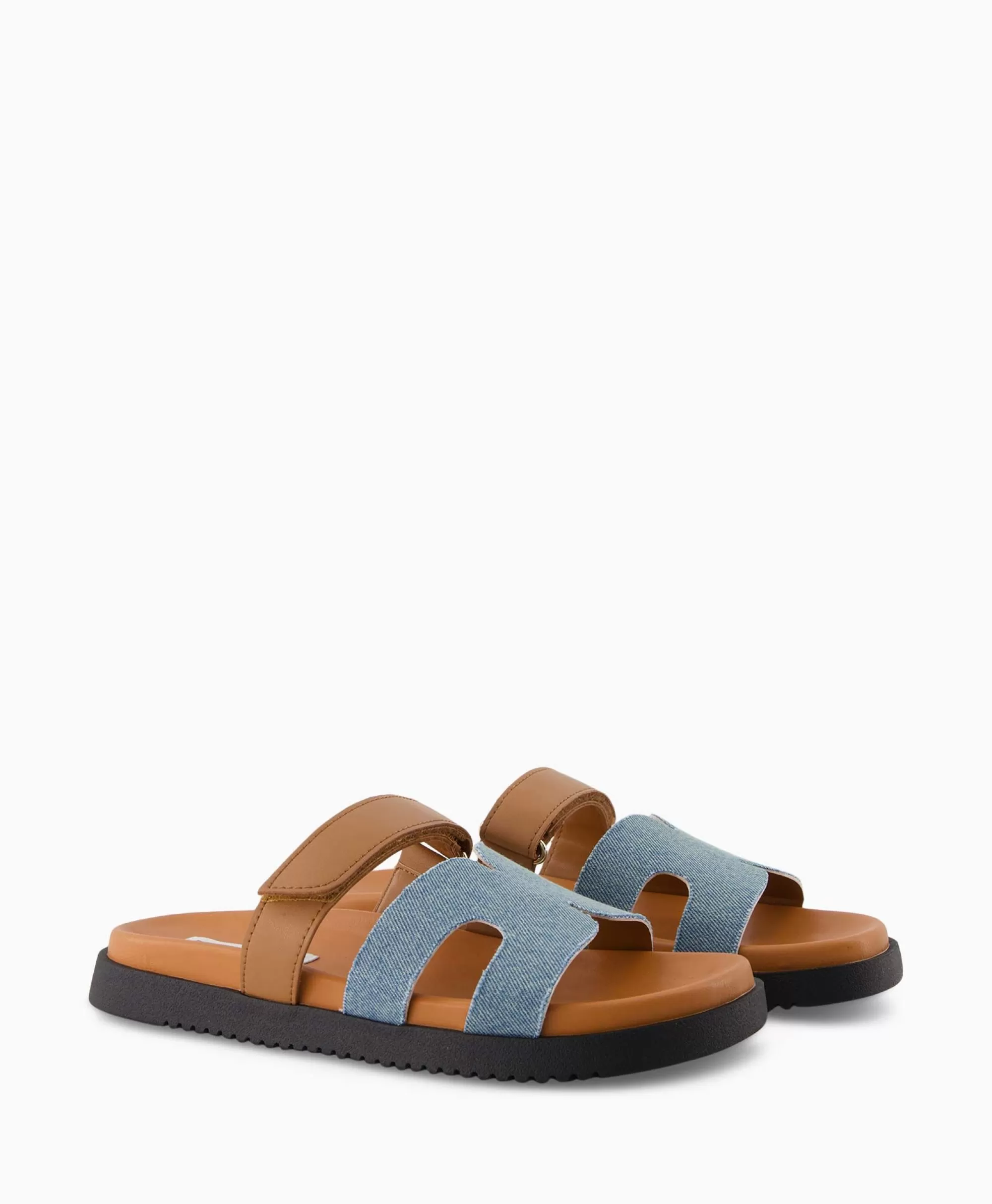 Sandali Eleganti Steve Madden Stile Militare - Modello Missile in Tonalità Blu Scuro per Estate 2024