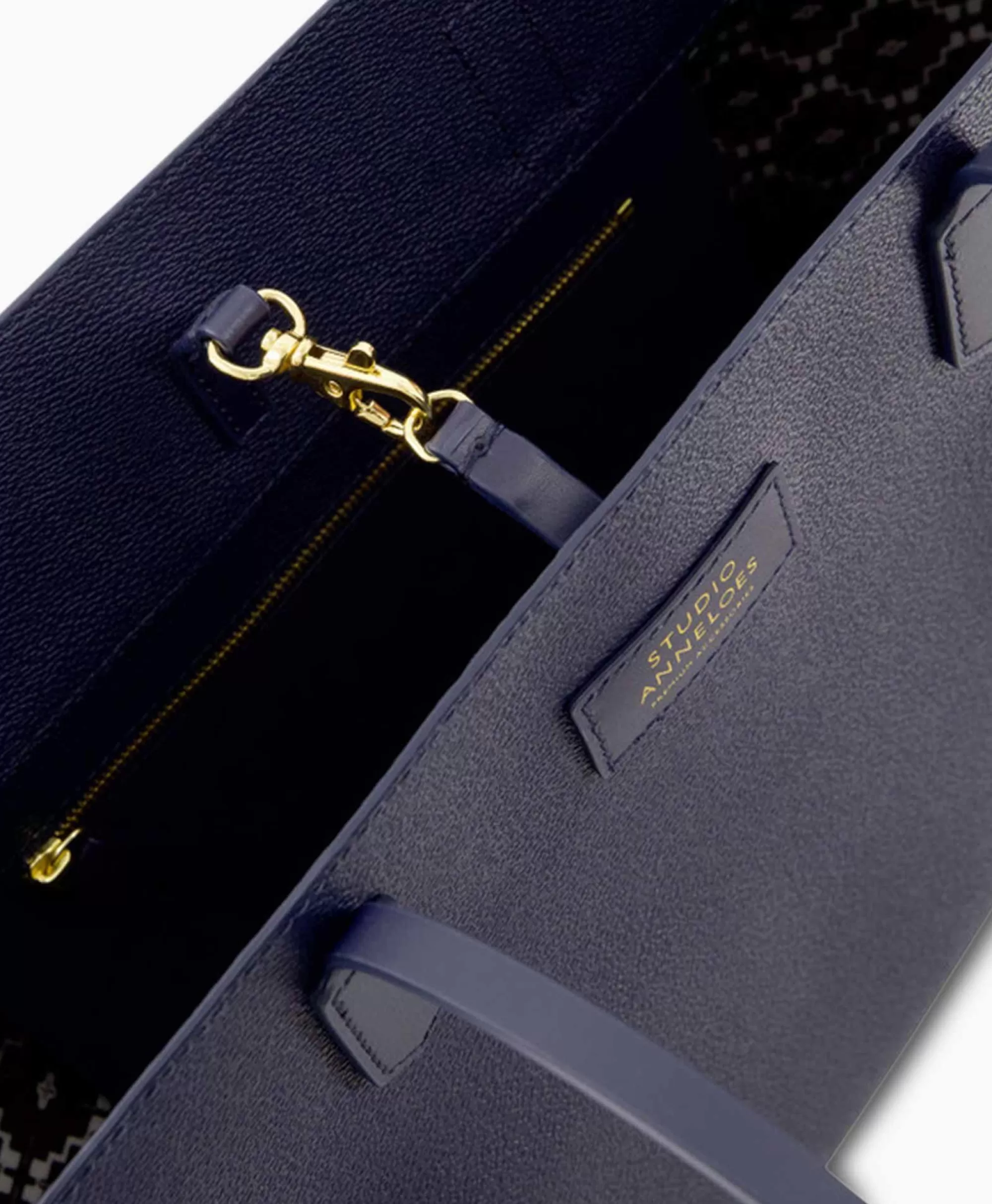 Borsa Sportiva Comoda in Tinta Unica Blu Scuro, Design Moderno - Tassen Studio Anneloes SA